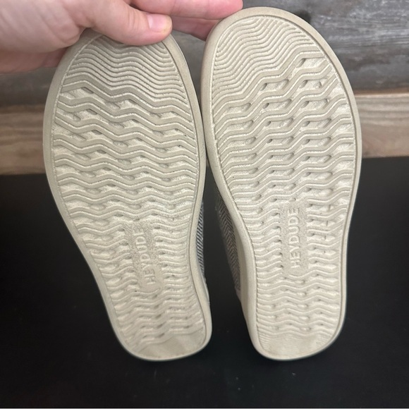 HEY DUDE Womens 8 Brown Herringbone Wendy Rise Slip On Lightweight Loafers Lined - Picture 8 of 9